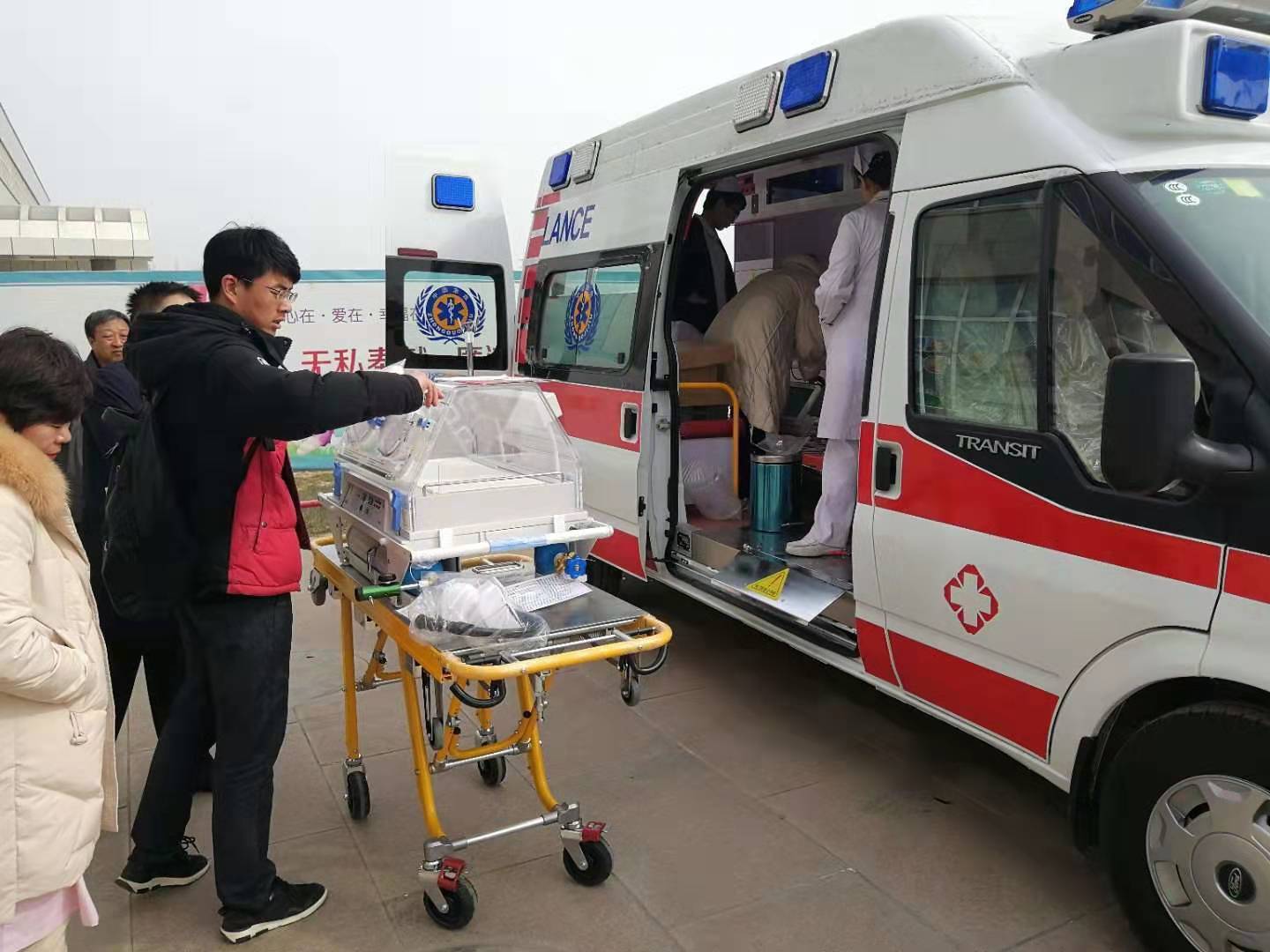 喀喇沁左翼蒙古族自治县救护车转院