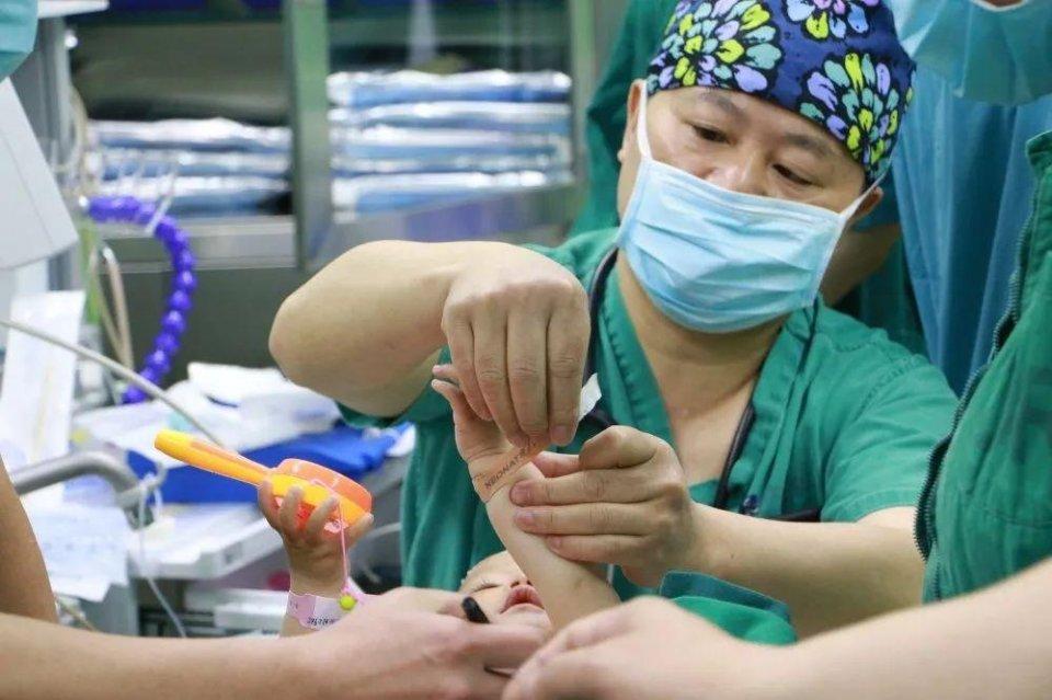 喀喇沁左翼蒙古族自治县妇婴监护型护送